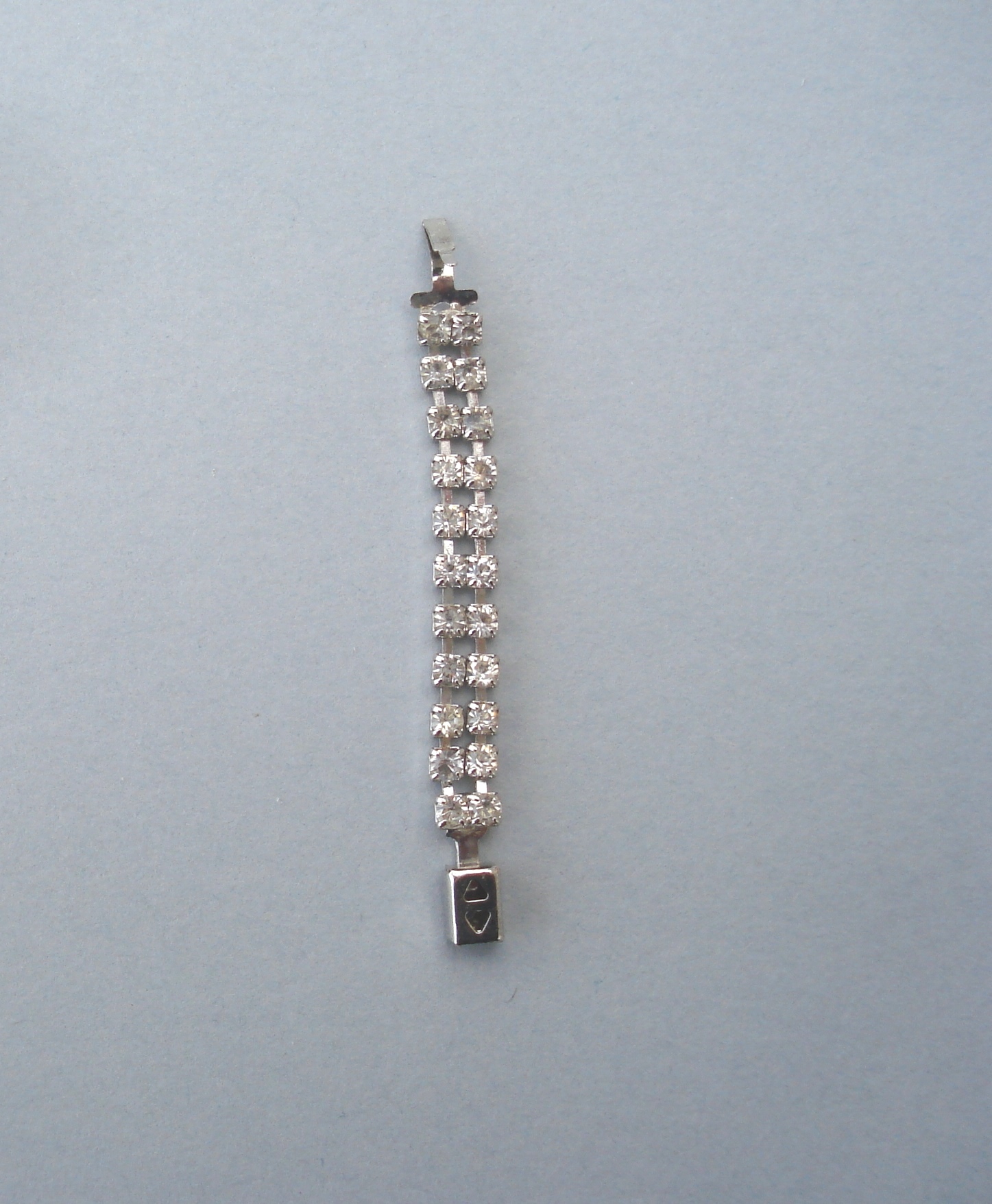 BRACELET  ref BRA 3 pour poupes 39 cm